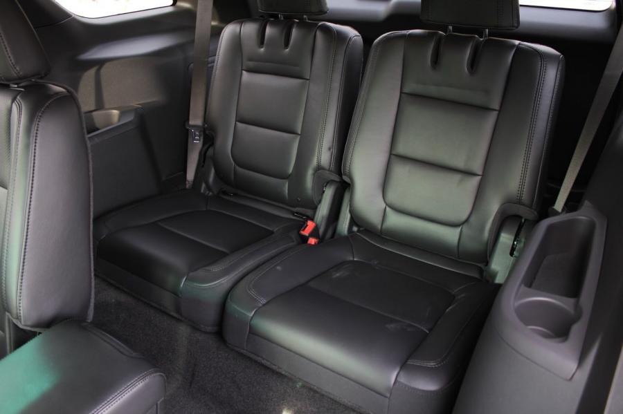  Ford Explorer Limited 4WD 2011 года  (фото 11 из 60)